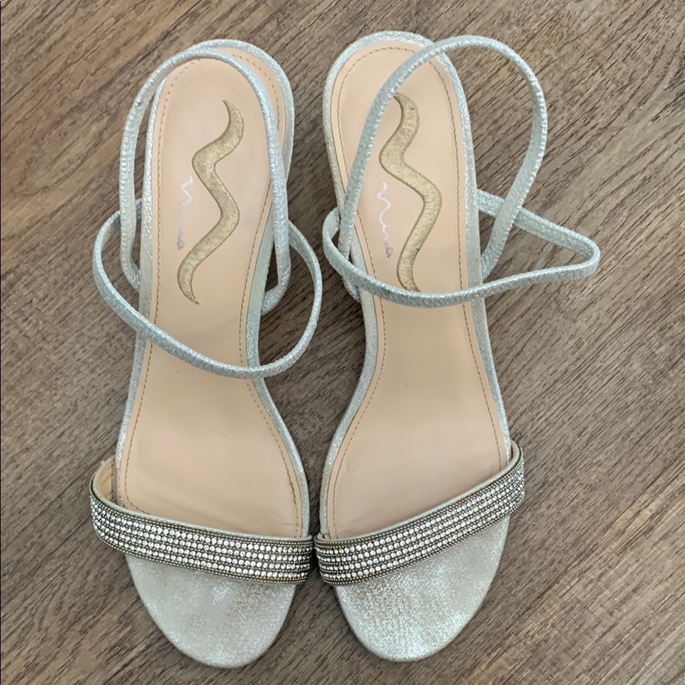 Nina Silver Heels Elegant Strappy Design